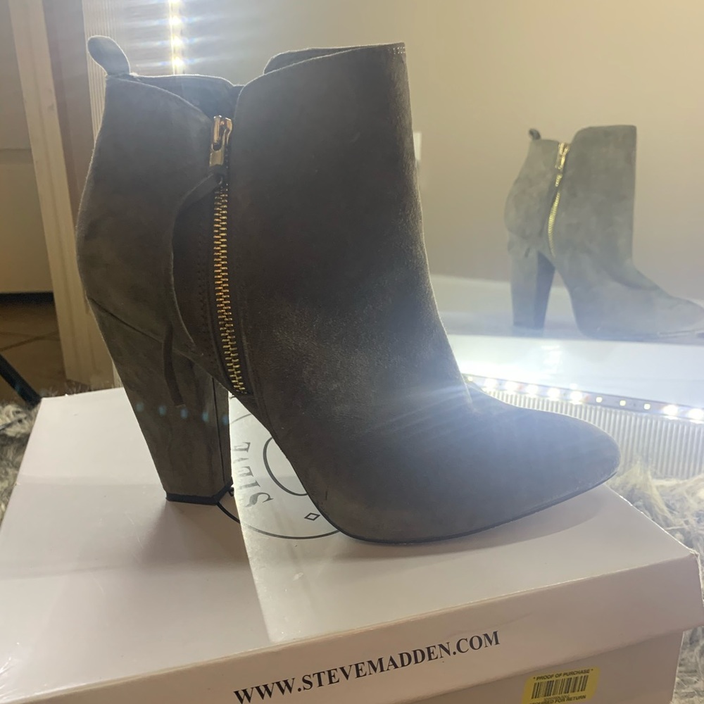 Steve Madden- Jannyce